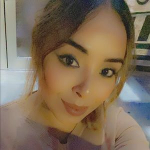 Meet your Posher, Flor de liz